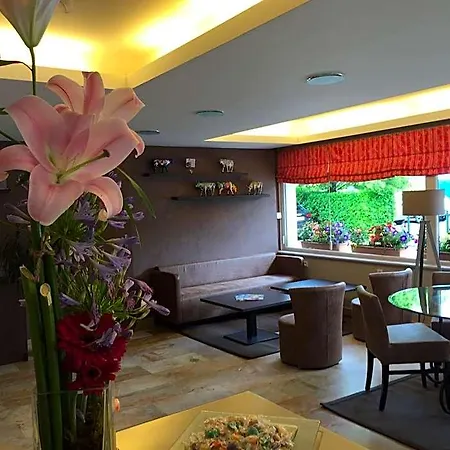 Atalante Hotel 3*