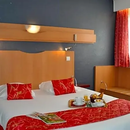 Atalante Hotel 3*