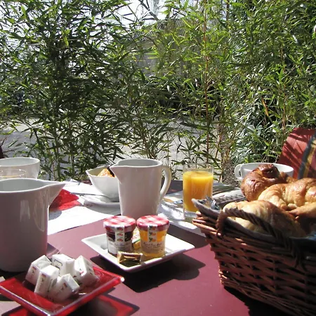 Atalante Hotel